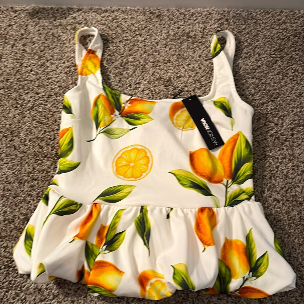NWT Fruit Print Bubble Hem Top